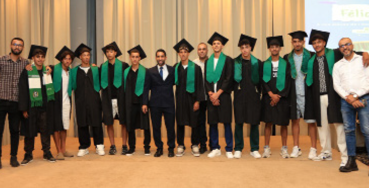 Le Groupe Jean Jaurès célèbre ses bacheliers avec le Raja Casablanca – Aujourd’hui le Maroc Le Groupe Jean Jaurès célèbre ses bacheliers avec le Raja Casablanca – Aujourd’hui le Maroc