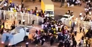 Le Zimbabwe sanctionné par la CAF après le décès d’un supporter et une invasion de terrain – Aujourd’hui le Maroc Le Zimbabwe sanctionné par la CAF après le décès d’un supporter et une invasion de terrain – Aujourd’hui le Maroc
